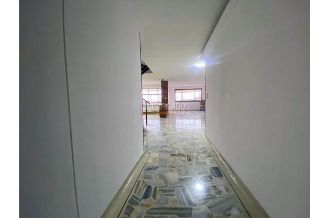 Apartamentos, Venta, Cristales - $750.000.000