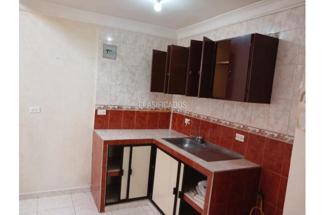 Apartamentos, Alquiler, Panamericano - $1.200.000