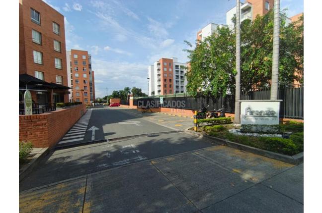 Apartamentos, Alquiler en Caney