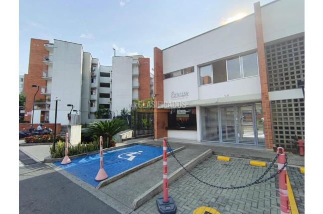 Apartamentos, Alquiler en Caney