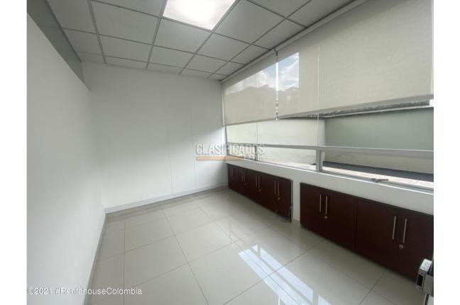 Oficinas y Consultorios, Venta, Bogotá - $695.000.000
