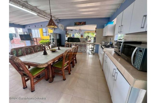Casas, Venta, Bogotá - $1.998.000.000