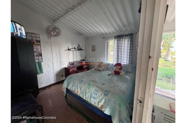 Casas, Venta, Bogotá - $1.998.000.000