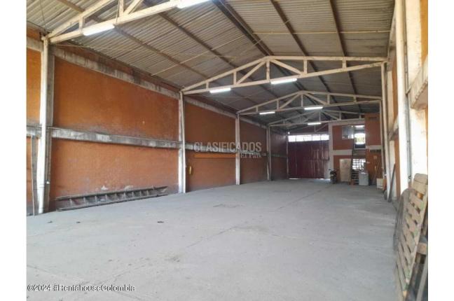 Locales y Bodegas, Venta, Yumbo - $1.000.000.000