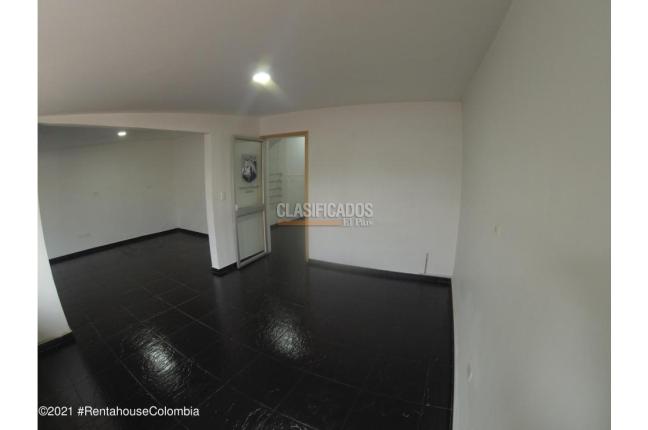Casas, Alquiler, Bogotá - $9.000.000