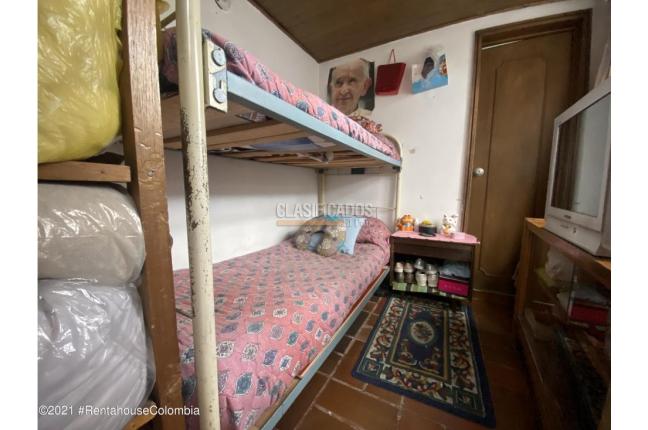 Casas, Venta, Bogotá - $910.000.000