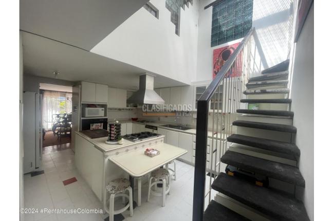 Casas, Venta, Bogotá - $1.400.000.000