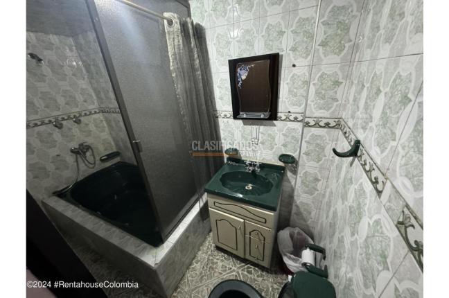 Casas, Venta, Bogotá - $1.100.000.000