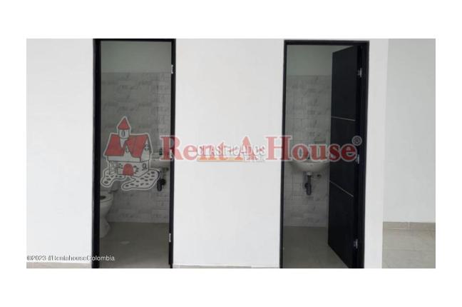 Locales y Bodegas, Venta, Bogotá - $2.500.000.000