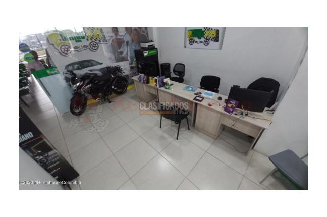 Locales y Bodegas, Venta, Bogotá - $2.500.000.000