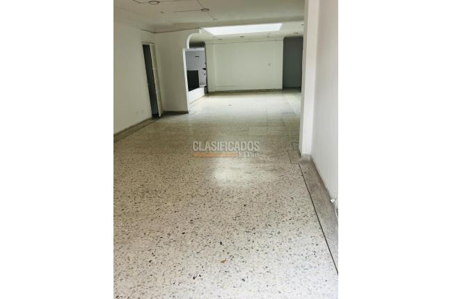 Casas, Alquiler en La Flora