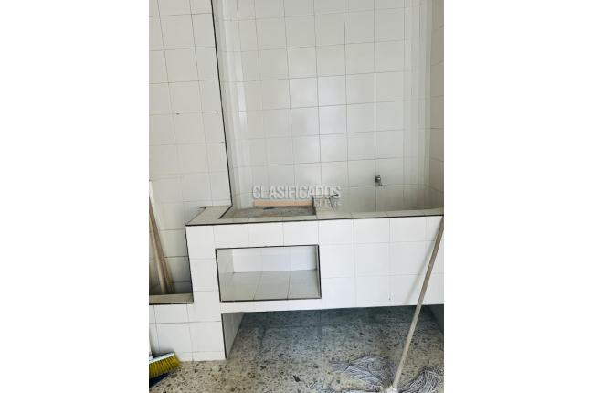 Casas, Alquiler en La Flora