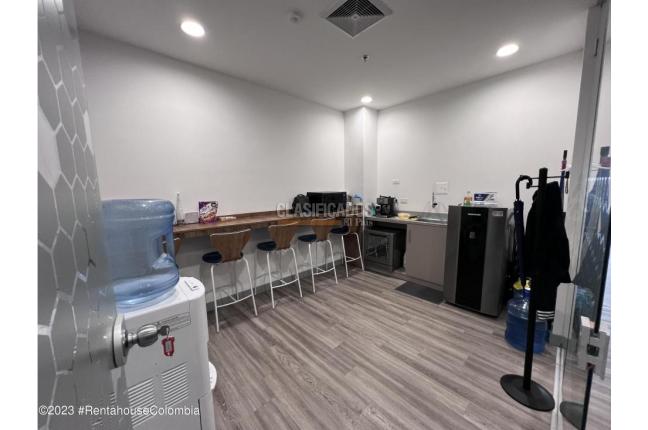 Oficinas y Consultorios, Venta, Bogotá - $2.450.000.000