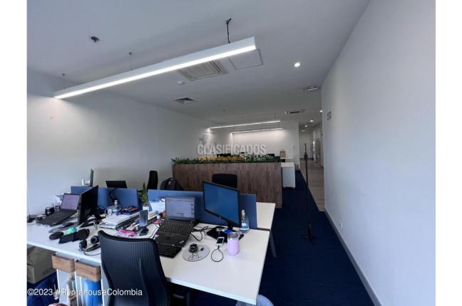 Oficinas y Consultorios, Venta, Bogotá - $2.450.000.000