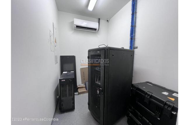 Oficinas y Consultorios, Venta, Bogotá - $2.450.000.000