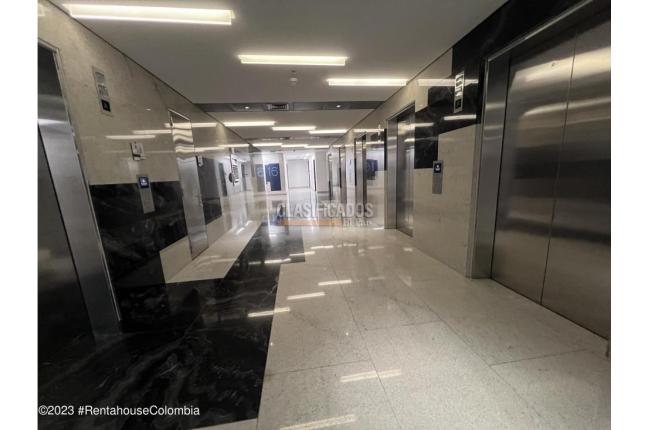 Oficinas y Consultorios, Venta, Bogotá - $2.450.000.000