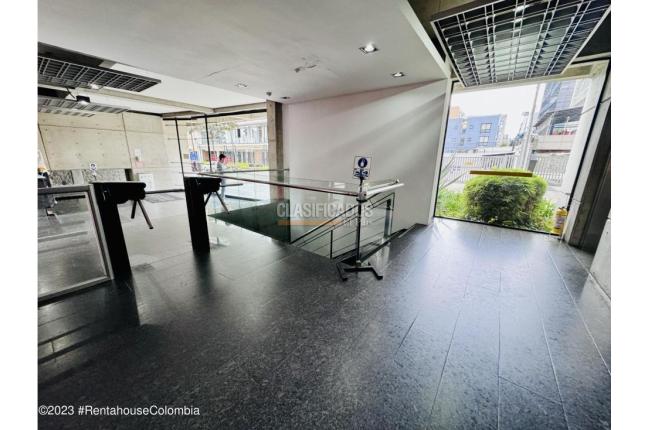 Oficinas y Consultorios, Venta, Bogotá - $1.800.000.000