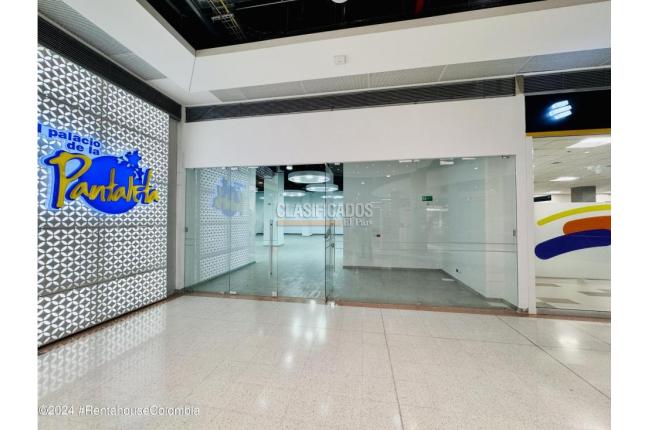 Locales y Bodegas, Venta, Bogotá - $2.000.000.000