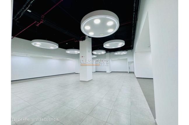 Locales y Bodegas, Venta, Bogotá - $2.000.000.000