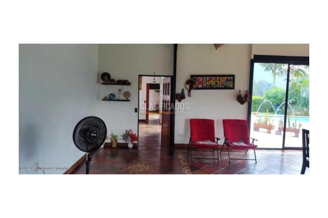 Casas, Venta, La Vega - $1.750.000.000
