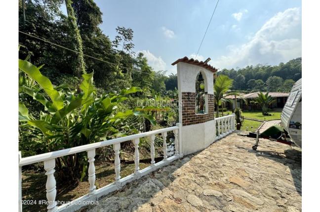 Casas, Venta, La Mesa - $980.000.000