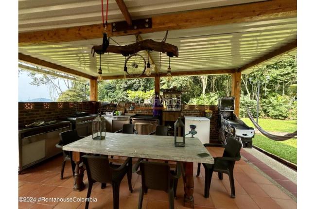 Casas, Venta, La Mesa - $980.000.000