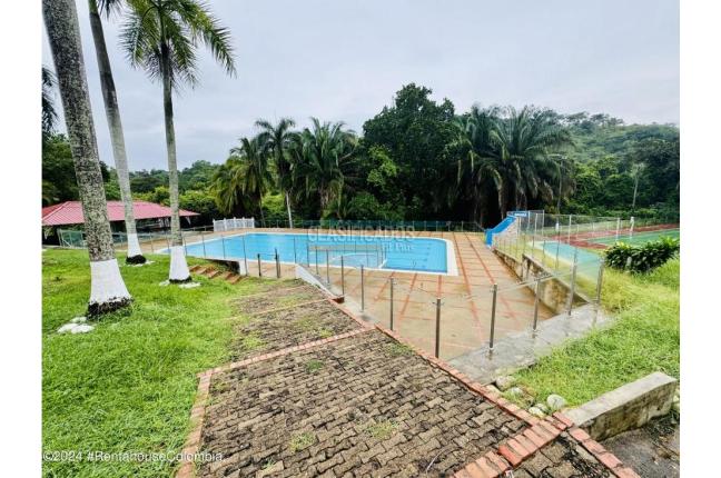 Casas, Venta, Melgar - $440.000.000