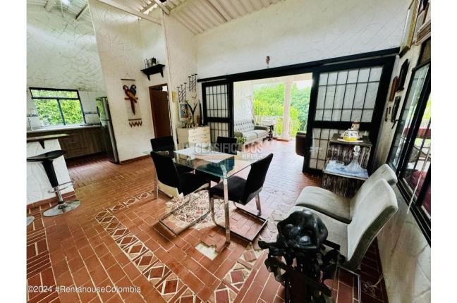 Casas, Venta, Melgar - $440.000.000