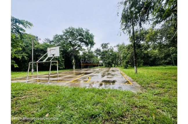 Casas, Venta, Melgar - $440.000.000