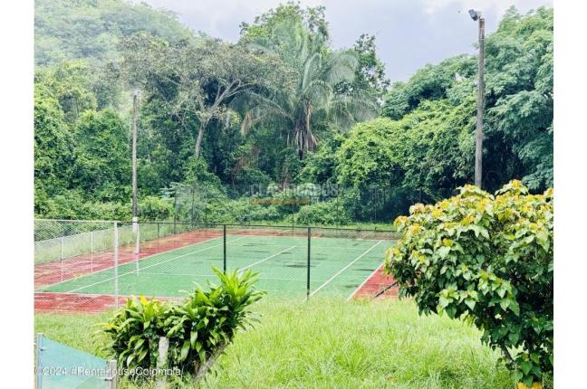 Casas, Venta, Melgar - $440.000.000