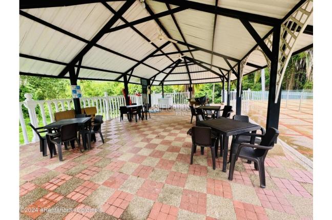 Casas, Venta, Melgar - $440.000.000