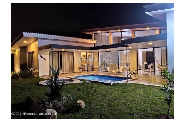 Casas, Venta, Villavicencio - $1.100.000.000