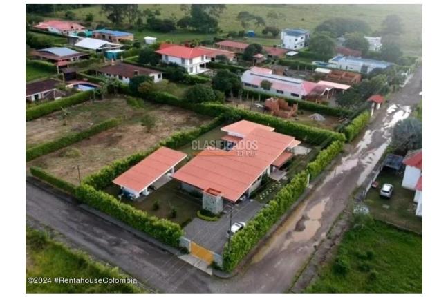 Casas, Venta, Villavicencio - $1.100.000.000