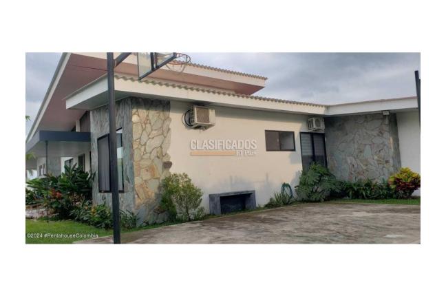 Casas, Venta, Villavicencio - $1.100.000.000