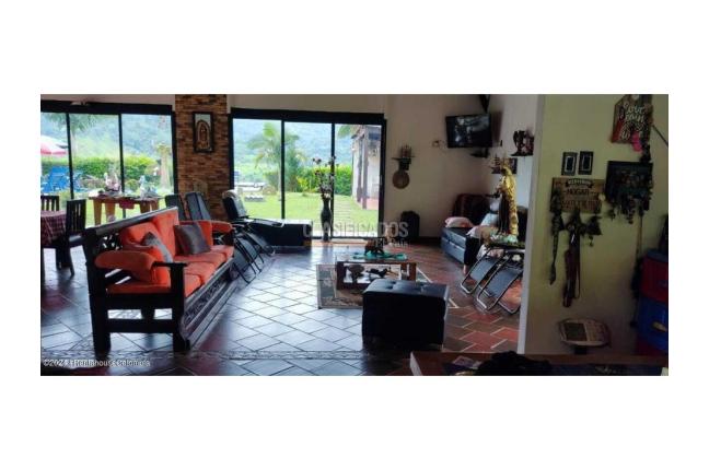 Casas, Venta, La Vega - $1.750.000.000