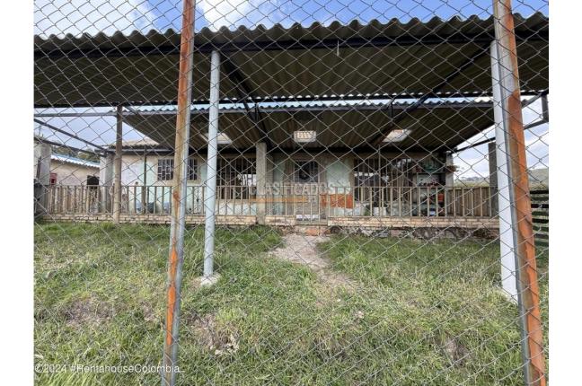 Casas, Venta, Zipaquira - $900.000.000