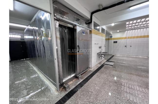 Locales y Bodegas, Venta, Bogotá - $1.345.000.000