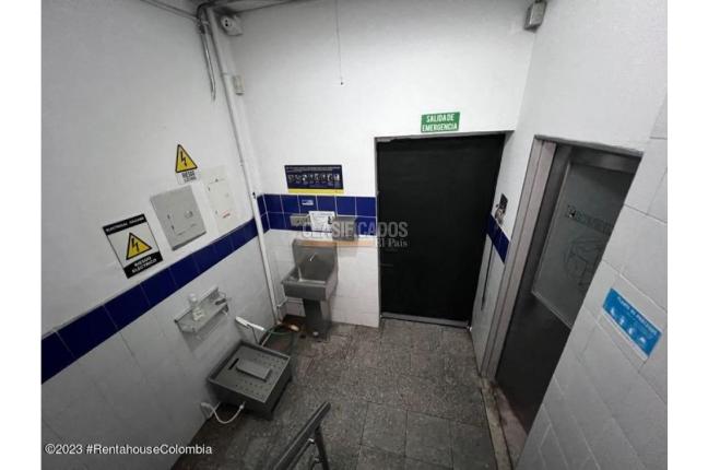 Locales y Bodegas, Venta, Bogotá - $1.345.000.000