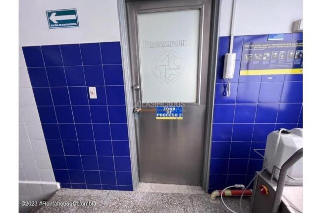 Locales y Bodegas, Venta, Bogotá - $1.345.000.000