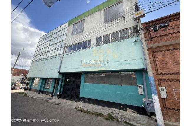 Locales y Bodegas, Venta, Bogotá - $3.000.000.000