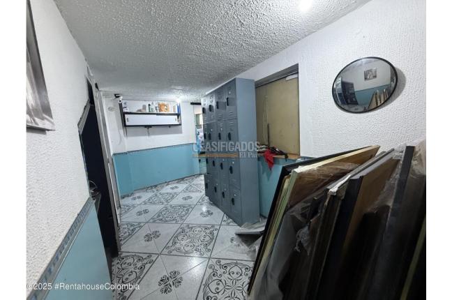 Locales y Bodegas, Venta, Bogotá - $3.000.000.000