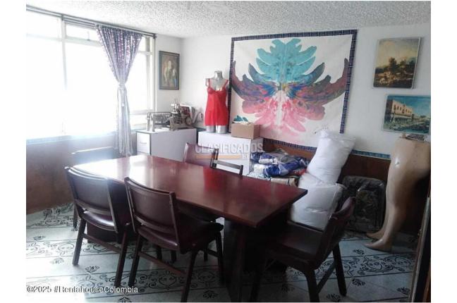 Locales y Bodegas, Venta, Bogotá - $3.000.000.000