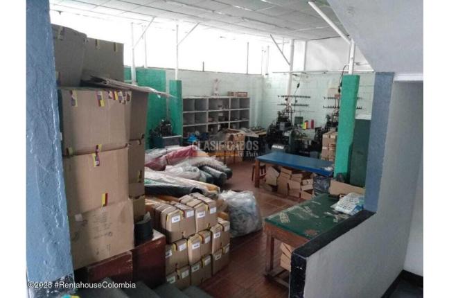 Locales y Bodegas, Venta, Bogotá - $3.000.000.000