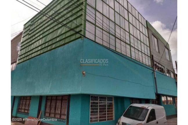 Locales y Bodegas, Venta, Bogotá - $3.000.000.000