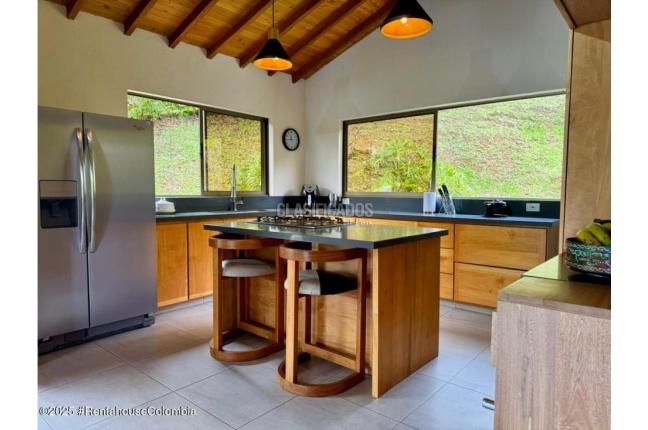 Casas, Venta, Retiro - $2.000.000.000