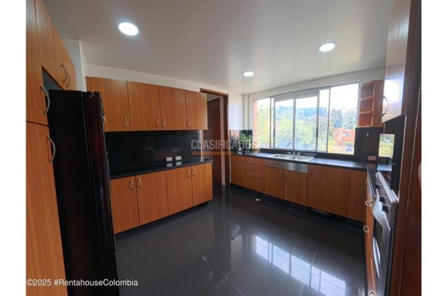 Apartamentos, Venta, Bogotá - $2.400.000.000