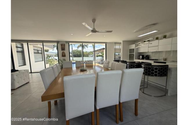 Casas, Venta, Girardot - $3.000.000.000