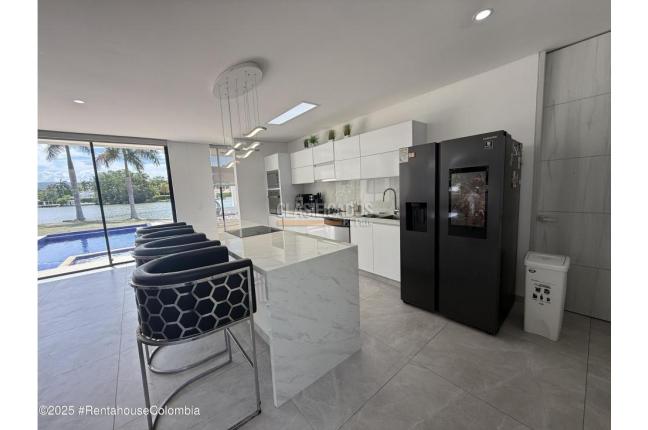 Casas, Venta, Girardot - $3.000.000.000