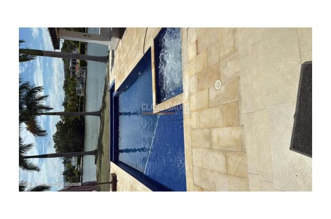 Casas, Venta, Girardot - $3.000.000.000