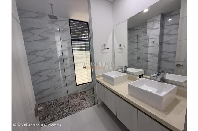 Casas, Venta, Girardot - $3.000.000.000